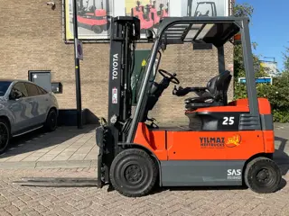 Toyota 7FBMF25 2500KG 5.00METER HEFTRUCK (bj 2008)