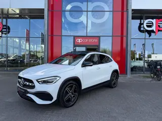 Mercedes-Benz GLA-klasse 250e Business Solution AMG Limited | Panorama | Memory Seats | Sfeerverlich