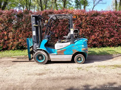 FEELER HEFTRUCK 2500 KG, TRIPLO, FREELIFT, LPG!!