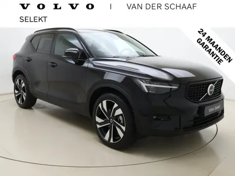 Volvo XC40 B4 211pk Plus Dark / 20'' / Pixel Koplampen / Panoramadak / Getint Glas / Nubuck / 360 Ca