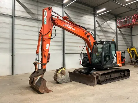 Hitachi ZX 135 US 5-B (bj 2014)