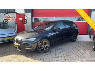 Skoda Octavia Combi 1.0 e-TSI Sport Business AUTOMAAT / COGNAC LEDER / RS-STOELEN / FULL LED / CARPL