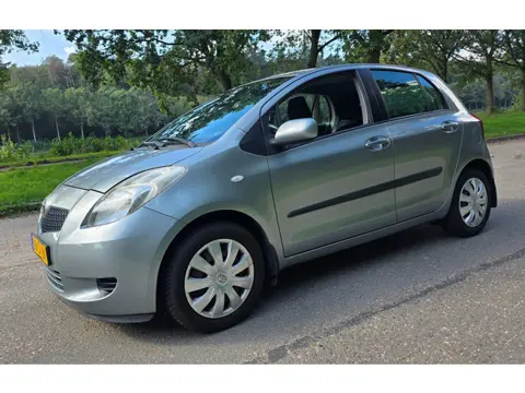 Toyota Yaris 1.3 VVTi - Airco - 5 Deurs - NL Auto -