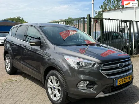 Ford Kuga 1.5 EcoBoost ST Line 1e eigenaar dealer onderhouden zeer netjes achteruit camera cruis con