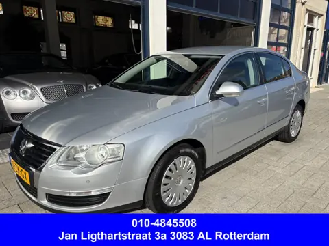 Volkswagen Passat 1.8 TFSI Comfortline Business NL AUTO *** NIEUWSTAAT ***DEALER OND!