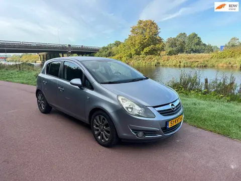 Opel Corsa 1.4-16V '111' Edition