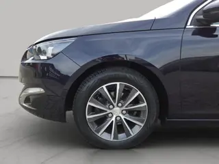 Foto 16 van Peugeot 308 1.2 e-THP Blue Lease Premium