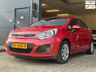 Kia Rio 1.2 CVVT Comfort Pack / 5-DRS / AIRCO / AUX / ISOFIX / RESERVEBAND / TREKHAAK / ALL-SEASONS 