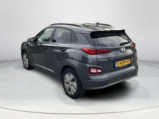 Foto 19 van Hyundai Kona EV Premium 64 kWh | Rijklaarprijs! | 3 jaar garantie | Meest luxe uitvoering |