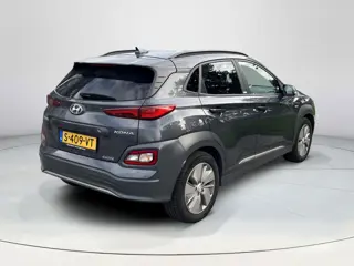 Foto 17 van Hyundai Kona EV Premium 64 kWh | Rijklaarprijs! | 3 jaar garantie | Meest luxe uitvoering |
