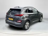 Foto 27 van Hyundai Kona EV Premium 64 kWh | Rijklaarprijs! | 3 jaar garantie | Meest luxe uitvoering |
