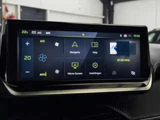 Foto 18 van Peugeot 2008 1.2 PureTech 130 GT CarPlay Trekhaak Camera