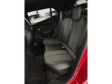 Foto 26 van Peugeot 2008 1.2 Hybrid 145 GT CarPlay 360° Camera