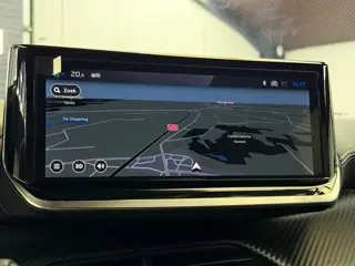 Foto 17 van Peugeot 2008 1.2 Hybrid 145 GT CarPlay 360° Camera