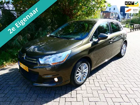 Citroen C4 1.6 VTi Collection 120pk 2e eig. Clima Cruise Navi Trekhaak 1550kg.