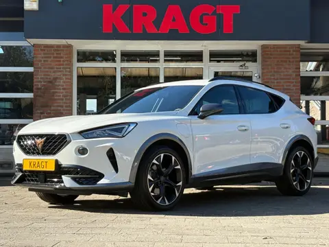 CUPRA Formentor Business 1.4 204 pk PHEV - trekhaak - LED - winterpack - zeer compleet!