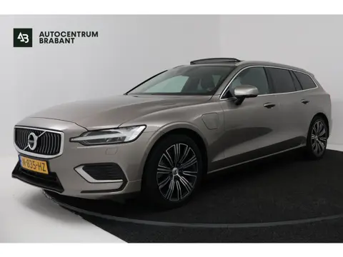 Volvo V60 2.0 T6 Recharge AWD Inscription (PANORAMADAK, TREKHAAK, CAMERA, STOELVERWARMING, ELEKTR ST