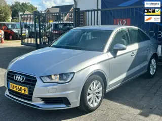 Audi A3 Limousine 1.4 TFSI CoD Attraction Pro Line / CRUISE CONTROL / NAVIGATIE / TREKHAAK / NAP!!