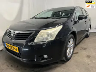 Toyota Avensis Wagon 2.0 D-4D Dynamic - Schade