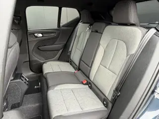 Foto 17 van Volvo XC40 2.0 B4 Plus Dark / Stuur- Stoelverwarming / Trekhaak / Harman Kardon / All-Season banden