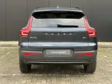 Foto 22 van Volvo XC40 2.0 B4 Plus Dark / Stuur- Stoelverwarming / Trekhaak / Harman Kardon / All-Season banden