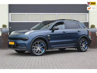 Lynk & Co 01 1.5 PHEV Plug-in hybrid | NAP | Donkere Hemelbekleding |