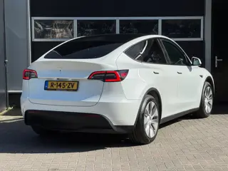 Foto 16 van Tesla Model Y RWD 58 kWh Pano, Auto Pilot, Camera, 4x Stoelverwarming, NAP