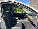 Foto 30 van Tesla Model Y RWD 58 kWh Pano, Auto Pilot, Camera, 4x Stoelverwarming, NAP