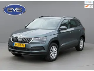 Skoda Karoq 1.5 TSI ACT Business Edition, trekhaak, stoelverwarming, navigatie, climaat controle