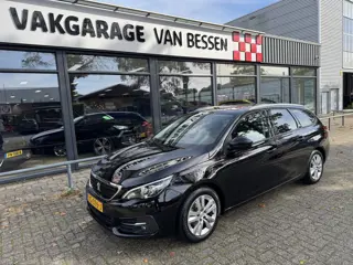 Peugeot 308 SW 1.2 PureTech Blue Lease Executive PANO-TREKHAAK-CLIMA-LED