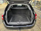 Foto 27 van Peugeot 308 SW 1.2 PureTech Blue Lease Executive PANO-TREKHAAK-CLIMA-LED