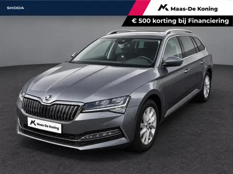 Skoda Superb Combi 1.4 TSI iV 218pk DSG Business Edition Plus  · Camera · Inklap. Trekhaak · Stoelve