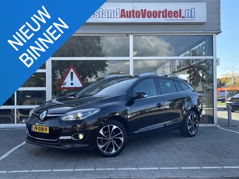 Renault Mégane Estate 1.2 TCe Bose /clima/cruise/leder/schuif-panodak/pdc v+a/trekhaak/onderhoudshis