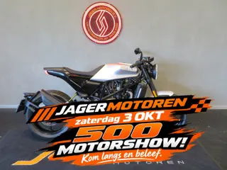 Husqvarna VITPILEN 701 TOPSTAAT! (bj 2019)