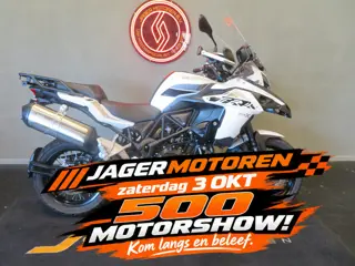 Benelli TRK 502 ZEER FRAAI! TOP-CASE (bj 2022)