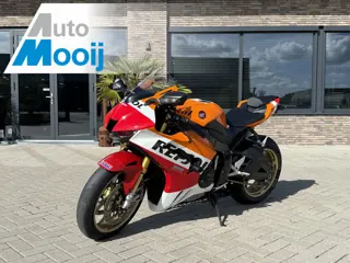 Honda CBR 1000RR-R SP FIREBLADE / HRC / 218 PK / Repsol / AKRAPOVIC / OHLINS / Carbon / Circuit / Ad