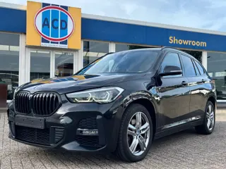 Foto 16 van BMW X1 XDrive25e M-Pakket High Executive Edition | Trekhaak | M-Sport |