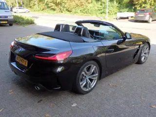 Foto 18 van BMW Z4 Roadster SDrive20i High Executive M-SPORT HANDGESCHAKELD BTW