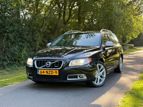 Volvo V70 2.0T R-Edition | Navi + Leder + Cruise Nu € 9.975,-!!!