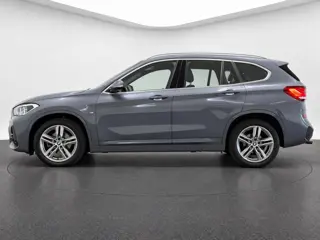 Foto 17 van BMW X1 SDrive18i Executive Edition (M-SPORT, LED, HUD, CAMERA,TREKHAAK)