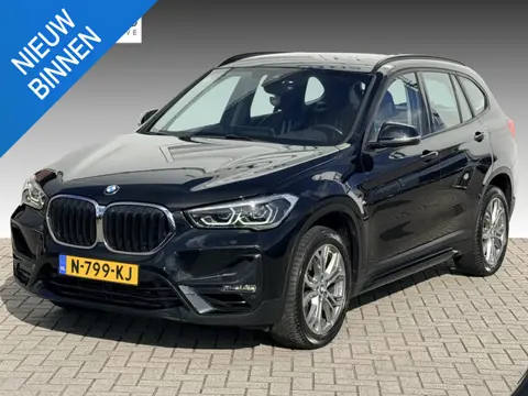 BMW X1 sDrive20i High Executive M-PAKKET | CARPLAY | CAMERA | LED