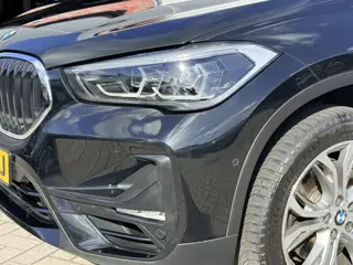 Foto 19 van BMW X1 sDrive20i High Executive M-PAKKET | CARPLAY | CAMERA | LED