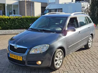 Skoda Fabia Combi 1.2-12V Sprint Nieuwe apk 22-10-2027