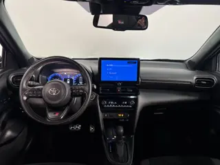 Foto 12 van Toyota Yaris Cross 1.5 Hybrid 130 GR SPORT | Trekhaak | Blind Spot Monitor | Dealer onderhouden |