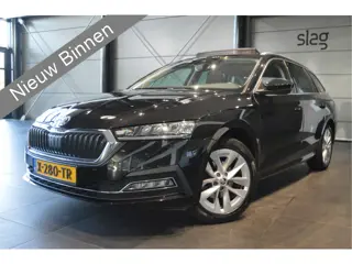 Škoda Octavia Combi 2.0 TDI STYLE navi pano cruise trekhaak 17 inch 150 pk !!