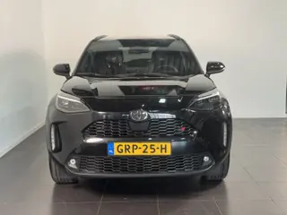 Foto 14 van Toyota Yaris Cross 1.5 Hybrid 130 GR SPORT | Trekhaak | Blind Spot Monitor | Dealer onderhouden |