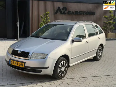 Skoda Fabia Combi 1.4-16V Flash NAP APK AUTOMAAT AIRCO!