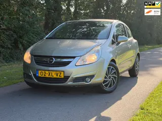 Opel Corsa 1.2-16V Enjoy | Automaat + Airco + NAP Nu € 2.975,- !!!