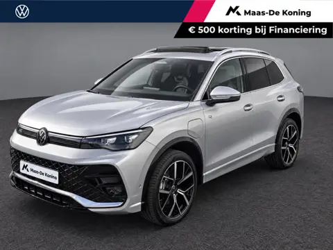 Volkswagen Tiguan 1.5eHybrid 272PK R-Line · Panoramadak · Trekhaak · Camera · Apple/Android Car Play