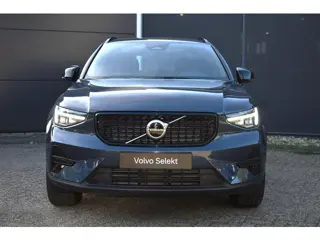 Foto 17 van Volvo XC40 B4 Plus Dark | Trekhaak | Verwarmbare voorstoelen, voorruit en stuurwiel | Premium audio